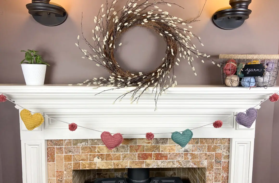 Free Crochet Pattern Valentine Hearts Crochet Garland