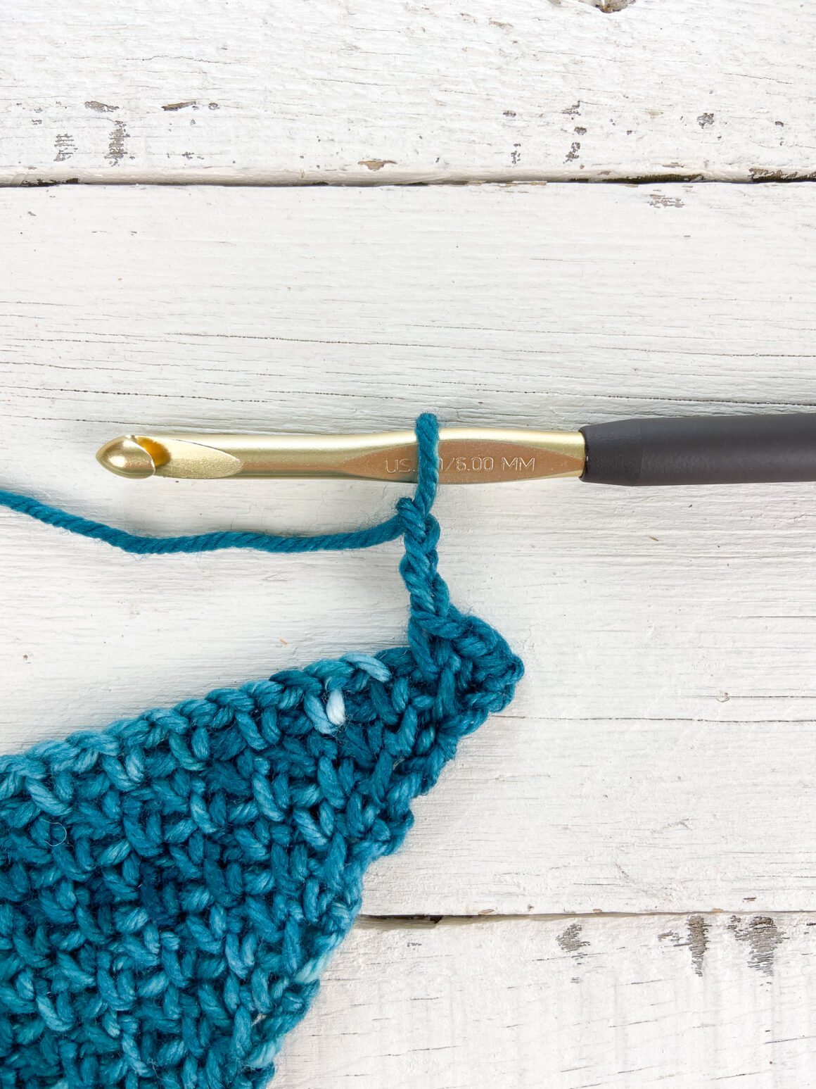 Brooklyn Crochet Triangle Scarf Free Pattern - The Knotted Nest