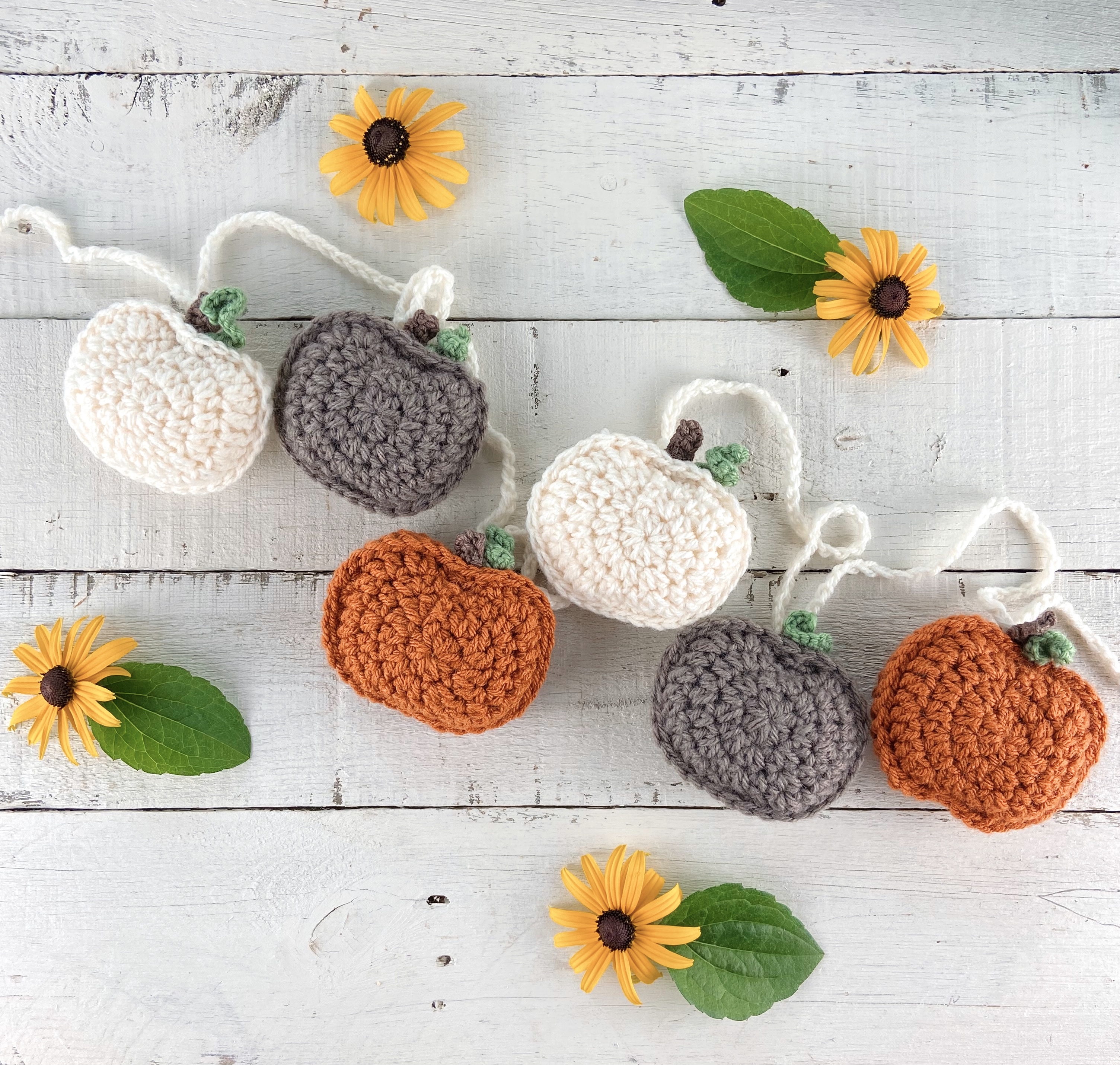 Rustic Pumpkin Crochet Garland Free Pattern