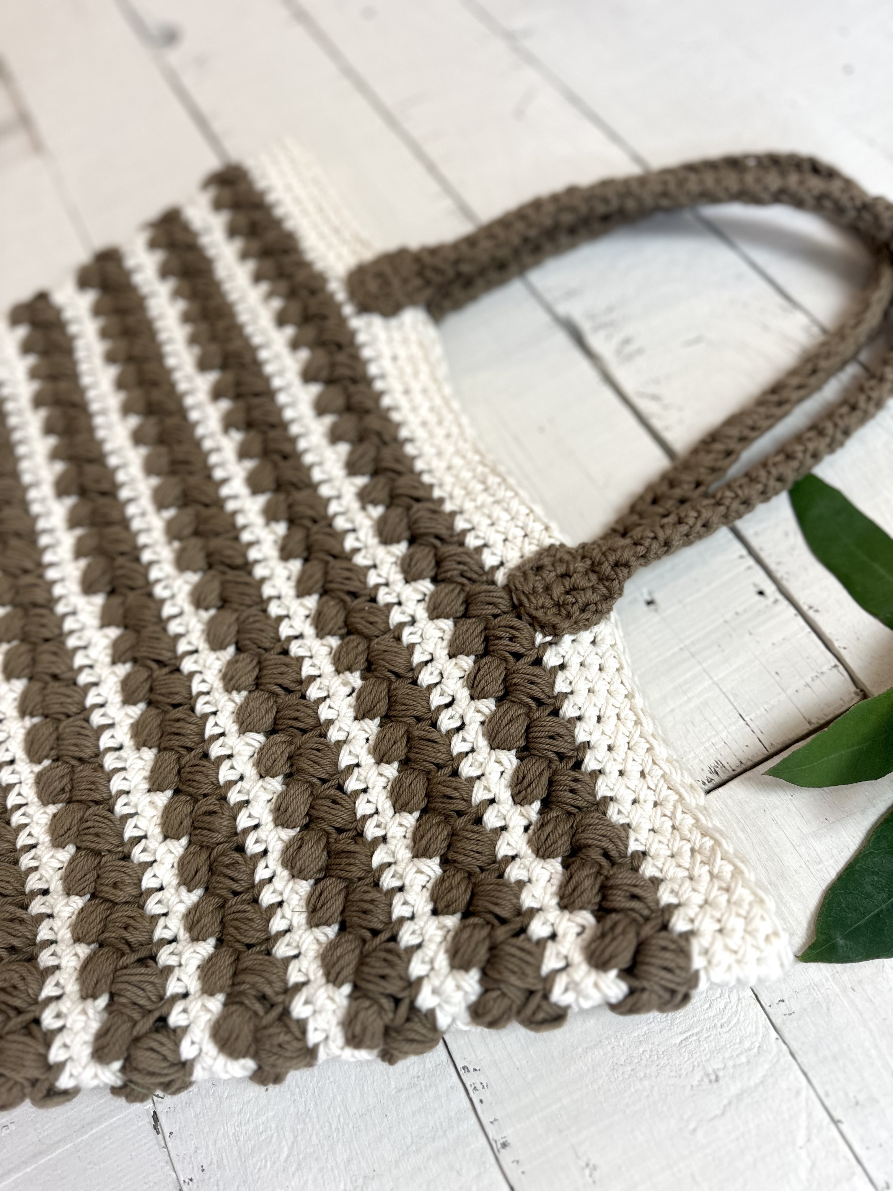 textured summer tote bag