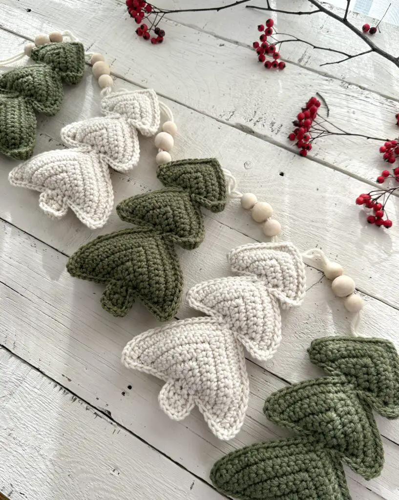 crochet christmas tree garland